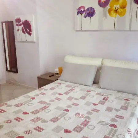 Apartment Chiabrera *